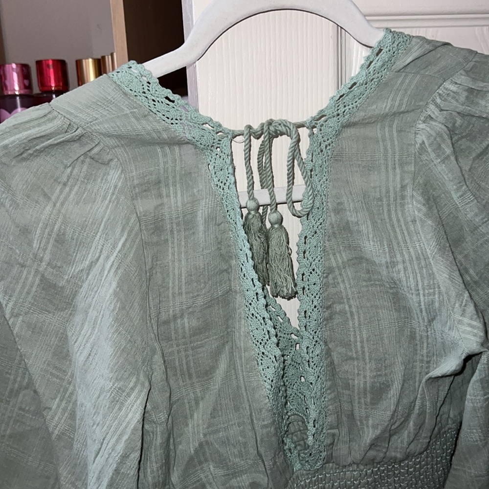 Boho Sage Green Cropped Blouse Lace Trim - Picture 6 of 6